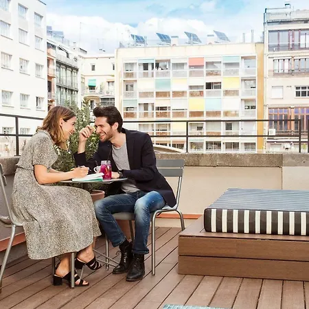 Otel Praktik Essens Barselona