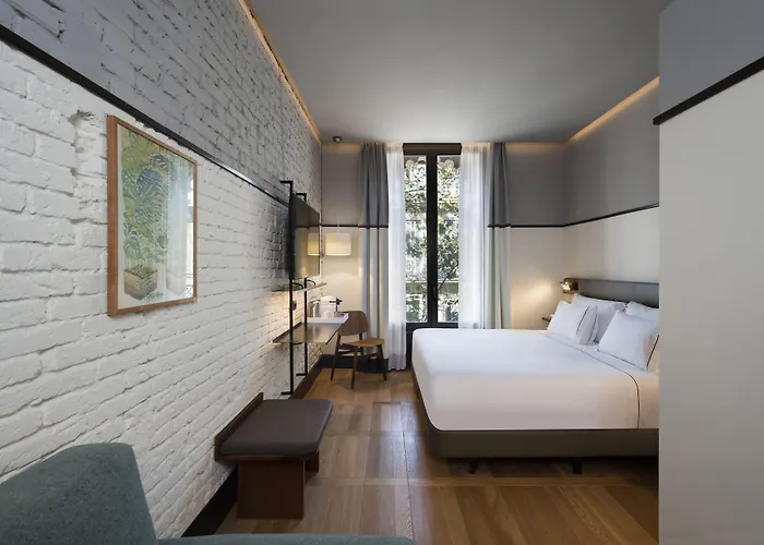 Praktik Essens 3* Barcelona
