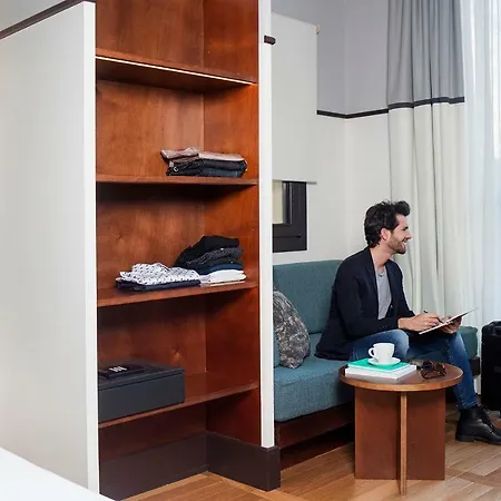 فندق Praktik Essens 3*