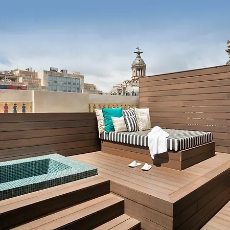 فندق Praktik Essens 3*