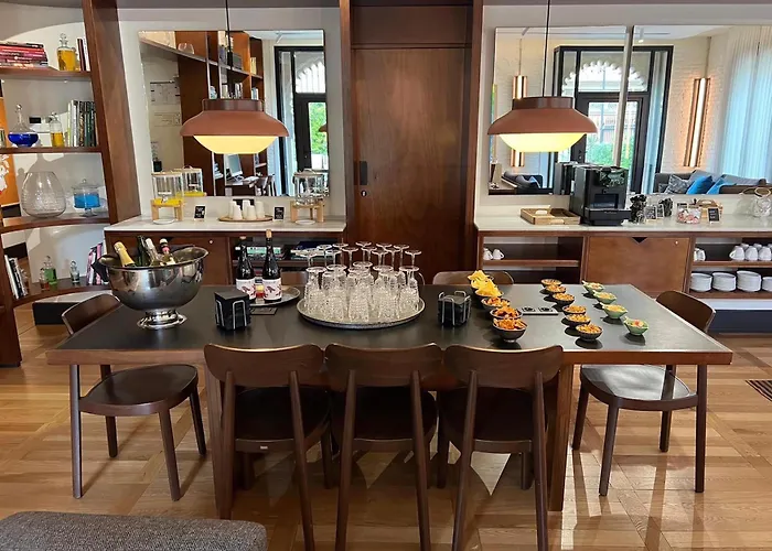 Praktik èssens Hotel 3*