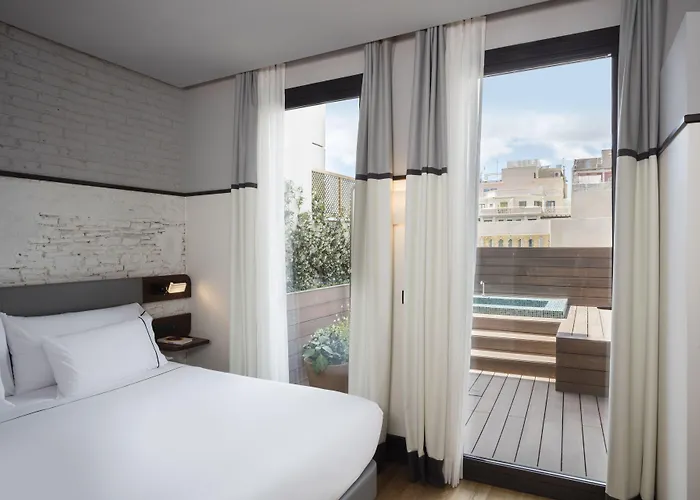 Praktik èssens Hotel Barcellona